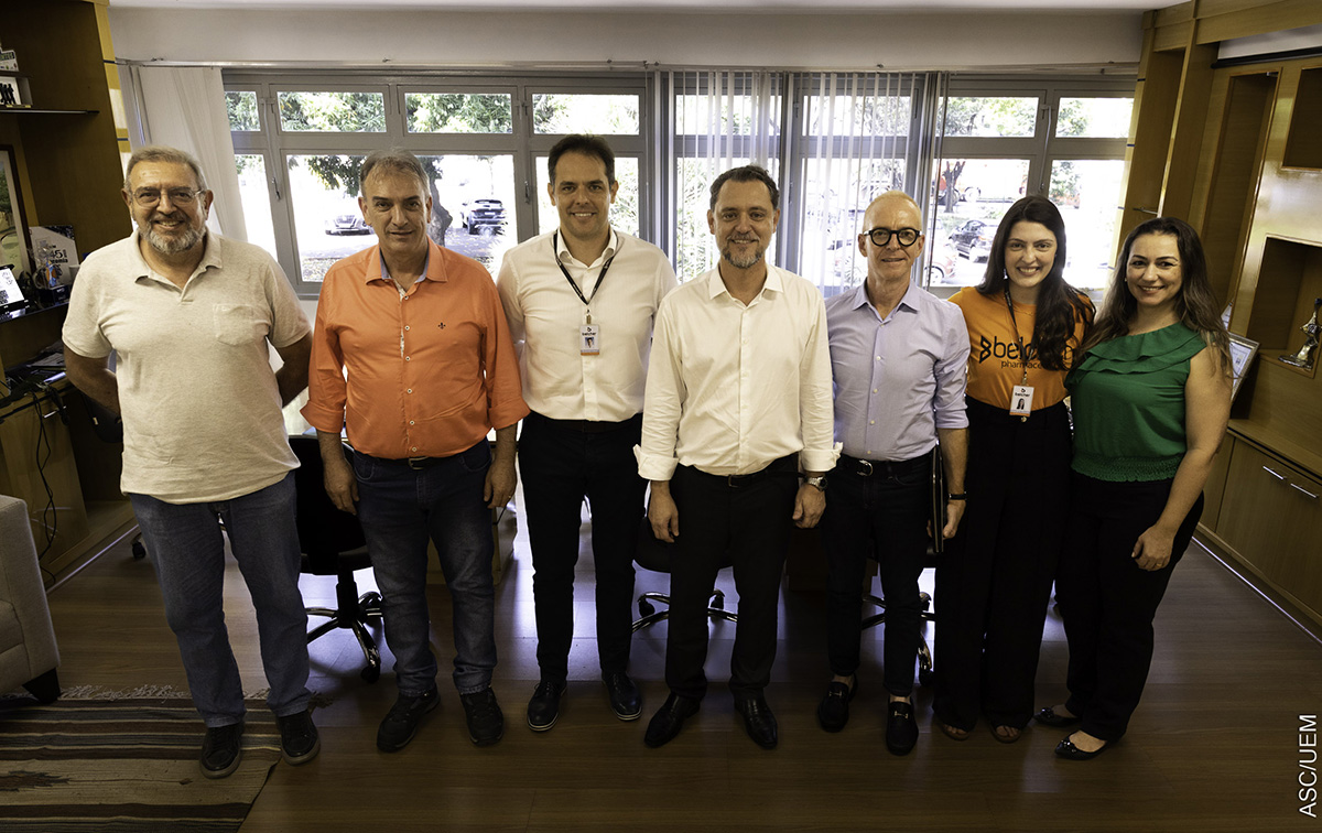 Reitoria assina acordo de cooperação com a Belcher Farmacêutica do Brasil